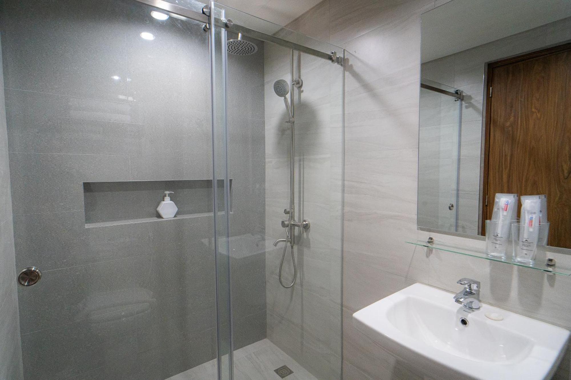 Mangrove Residences Mactan Punta Engaño Екстериор снимка
